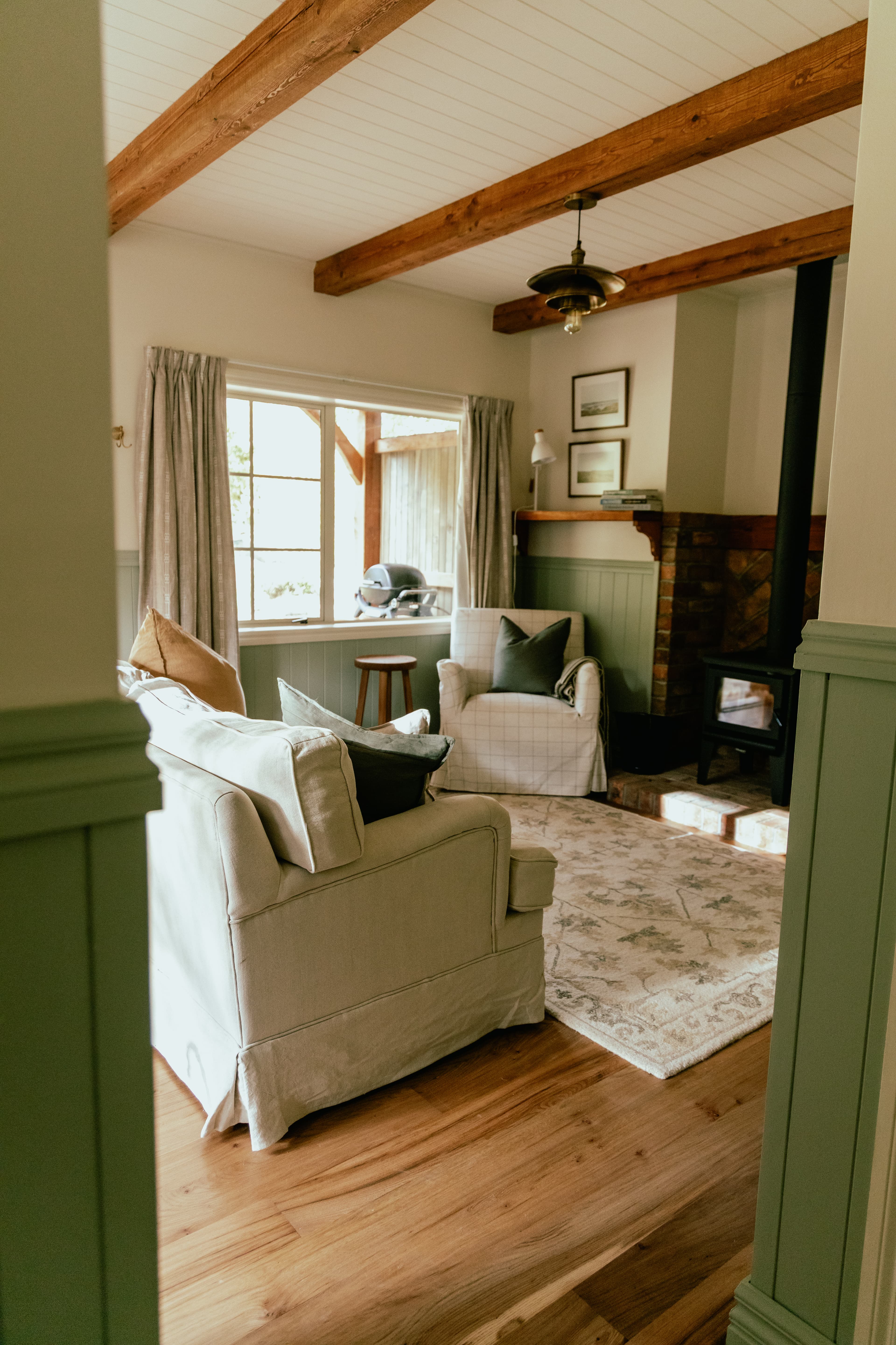 Rustic handmade timber cottage accommodation in Hawke’s Bay with fishing and horse trekking nearby